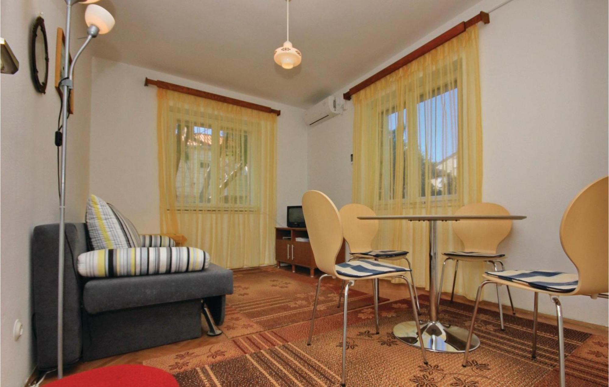 Amazing Apartment In Lumbarda With Kitchen Zewnętrze zdjęcie